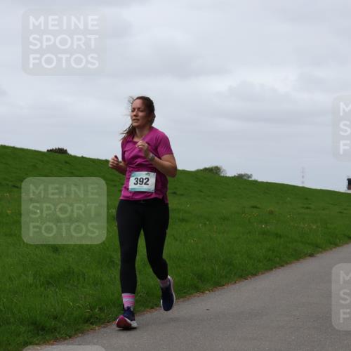 04.05.2025 - 8. Wedeler Halbmarathon Yannick Fuchs http://msf.ph/oto/7822979 04.05.2025 11:29:57 Laufen 392 meine-sportfotos.de