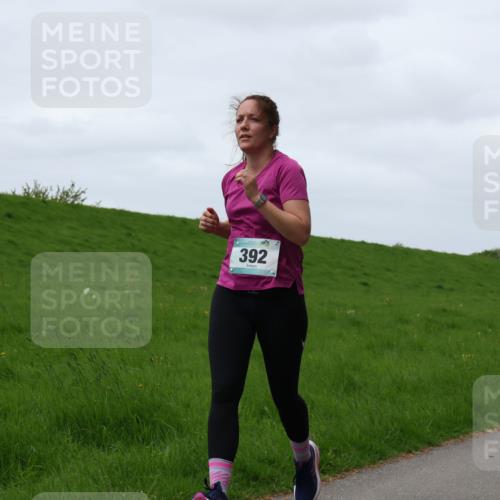 04.05.2025 - 8. Wedeler Halbmarathon Yannick Fuchs http://msf.ph/oto/7823013 04.05.2025 11:29:57 Laufen 392 meine-sportfotos.de