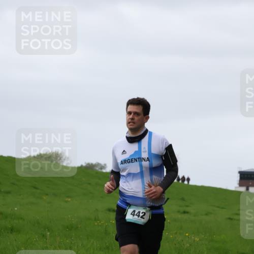 04.05.2025 - 8. Wedeler Halbmarathon Yannick Fuchs http://msf.ph/oto/7823017 04.05.2025 12:16:14 Laufen 442 meine-sportfotos.de