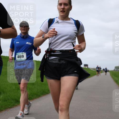 04.05.2025 - 8. Wedeler Halbmarathon Yannick Fuchs http://msf.ph/oto/7823020 04.05.2025 11:52:28 Laufen 469 meine-sportfotos.de