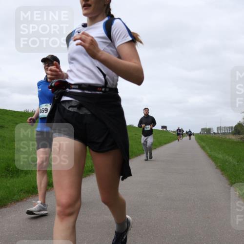 04.05.2025 - 8. Wedeler Halbmarathon Yannick Fuchs http://msf.ph/oto/7823044 04.05.2025 11:52:28 Laufen 915 meine-sportfotos.de