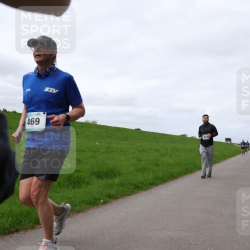 04.05.2025 - 8. Wedeler Halbmarathon Yannick Fuchs http://msf.ph/oto/7823050 04.05.2025 11:52:29 Laufen 469, 915 meine-sportfotos.de