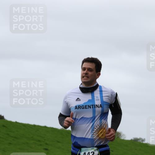 04.05.2025 - 8. Wedeler Halbmarathon Yannick Fuchs http://msf.ph/oto/7823068 04.05.2025 12:16:16 Laufen 442 meine-sportfotos.de