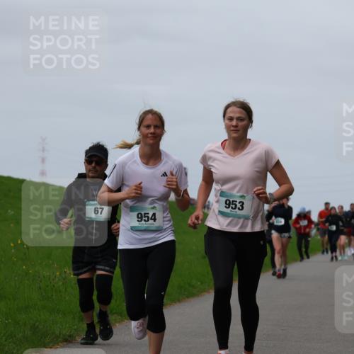 04.05.2025 - 8. Wedeler Halbmarathon Yannick Fuchs http://msf.ph/oto/7823076 04.05.2025 11:30:08 Laufen 10, 67, 954, 953 meine-sportfotos.de