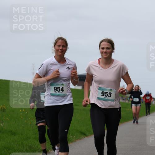 04.05.2025 - 8. Wedeler Halbmarathon Yannick Fuchs http://msf.ph/oto/7823104 04.05.2025 11:30:08 Laufen 954, 953 meine-sportfotos.de