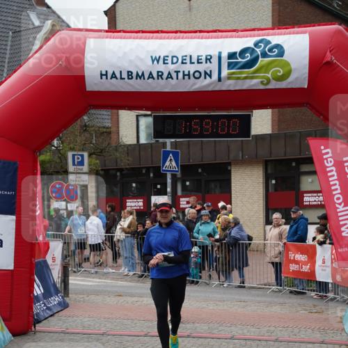 04.05.2025 - 8. Wedeler Halbmarathon Felixshl http://msf.ph/oto/7823125 04.05.2025 11:58:58 Ziel 470, 741 meine-sportfotos.de