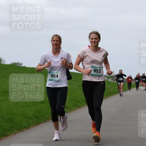 04.05.2025 - 8. Wedeler Halbmarathon Yannick Fuchs http://msf.ph/oto/7823126 04.05.2025 11:30:09 Laufen 954, 953 meine-sportfotos.de