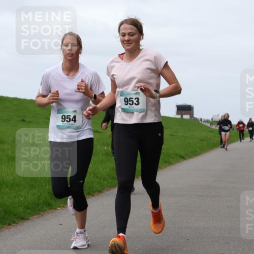 04.05.2025 - 8. Wedeler Halbmarathon Yannick Fuchs http://msf.ph/oto/7823155 04.05.2025 11:30:10 Laufen 954, 953 meine-sportfotos.de