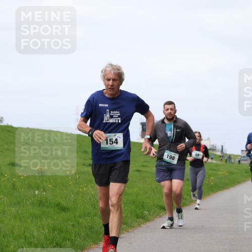 04.05.2025 - 8. Wedeler Halbmarathon Yannick Fuchs http://msf.ph/oto/7823160 04.05.2025 11:52:37 Laufen 1000, 3023, 154, 465, 198, 59 meine-sportfotos.de
