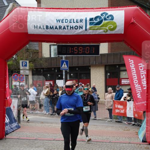 04.05.2025 - 8. Wedeler Halbmarathon Felixshl http://msf.ph/oto/7823177 04.05.2025 11:58:59 Ziel 345, 470, 741 meine-sportfotos.de