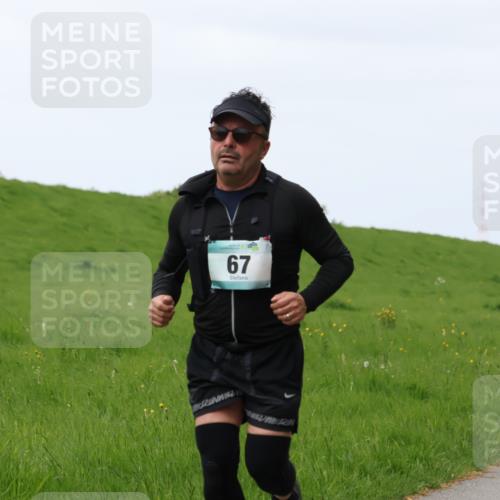 04.05.2025 - 8. Wedeler Halbmarathon Yannick Fuchs http://msf.ph/oto/7823179 04.05.2025 11:30:11 Laufen 67 meine-sportfotos.de