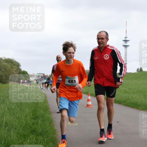 04.05.2025 - 8. Wedeler Halbmarathon Yannick Fuchs http://msf.ph/oto/7823192 04.05.2025 11:11:04 Laufen 788, 481 meine-sportfotos.de