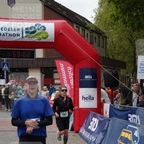 04.05.2025 - 8. Wedeler Halbmarathon Felixshl http://msf.ph/oto/7823224 04.05.2025 11:59:00 Ziel 345, 470, 741 meine-sportfotos.de