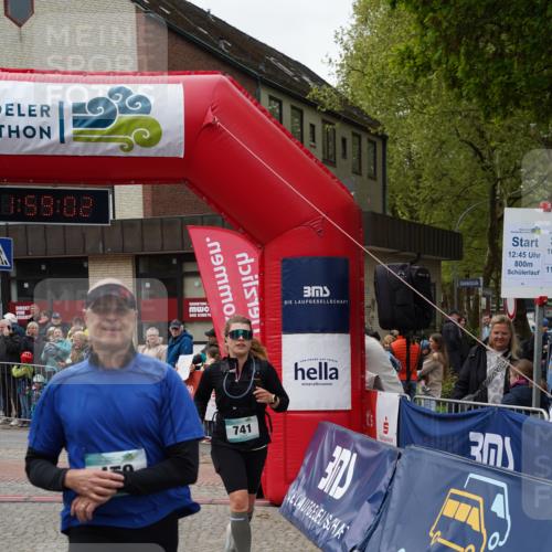 04.05.2025 - 8. Wedeler Halbmarathon Felixshl http://msf.ph/oto/7823237 04.05.2025 11:59:00 Ziel 345, 470, 741 meine-sportfotos.de