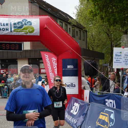 04.05.2025 - 8. Wedeler Halbmarathon Felixshl http://msf.ph/oto/7823249 04.05.2025 11:59:01 Ziel 345, 470, 741 meine-sportfotos.de