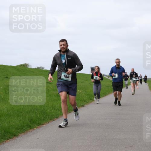 04.05.2025 - 8. Wedeler Halbmarathon Yannick Fuchs http://msf.ph/oto/7823303 04.05.2025 11:52:40 Laufen 95, 198, 59 meine-sportfotos.de