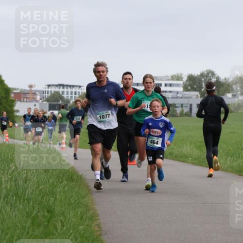 04.05.2025 - 8. Wedeler Halbmarathon Yannick Fuchs http://msf.ph/oto/7823327 04.05.2025 11:11:08 Laufen 332, 1077, 15, 464 meine-sportfotos.de