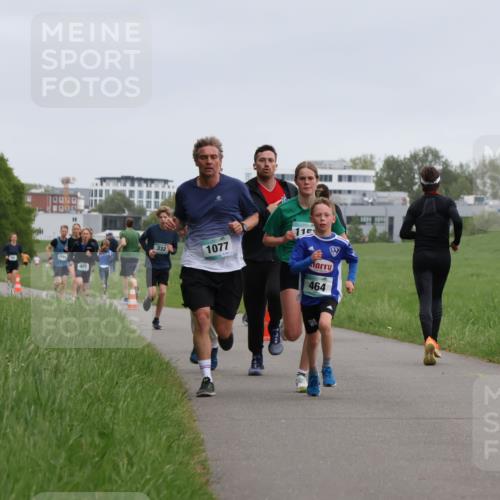 04.05.2025 - 8. Wedeler Halbmarathon Yannick Fuchs http://msf.ph/oto/7823331 04.05.2025 11:11:08 Laufen 332, 1077, 115, 464 meine-sportfotos.de