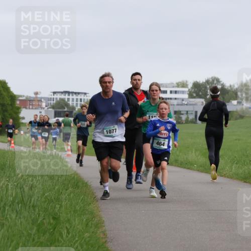 04.05.2025 - 8. Wedeler Halbmarathon Yannick Fuchs http://msf.ph/oto/7823336 04.05.2025 11:11:08 Laufen 332, 1077, 11, 464 meine-sportfotos.de