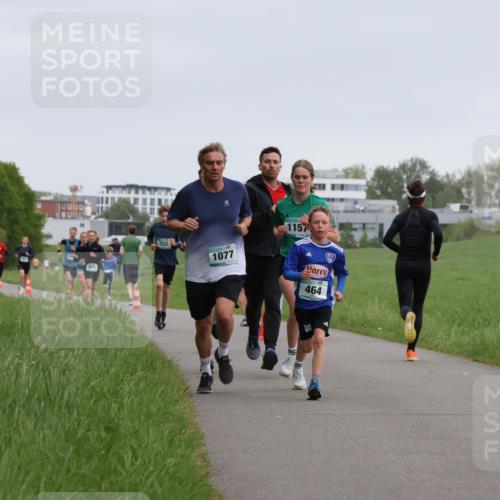 04.05.2025 - 8. Wedeler Halbmarathon Yannick Fuchs http://msf.ph/oto/7823341 04.05.2025 11:11:08 Laufen 332, 1077, 1157, 464 meine-sportfotos.de