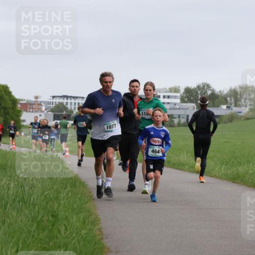 04.05.2025 - 8. Wedeler Halbmarathon Yannick Fuchs http://msf.ph/oto/7823344 04.05.2025 11:11:08 Laufen 332, 1077, 115, 464 meine-sportfotos.de