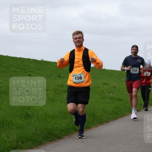 04.05.2025 - 8. Wedeler Halbmarathon Yannick Fuchs http://msf.ph/oto/7823384 04.05.2025 11:30:28 Laufen 156, 132, 421 meine-sportfotos.de
