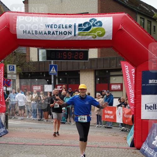 04.05.2025 - 8. Wedeler Halbmarathon Felixshl http://msf.ph/oto/7823391 04.05.2025 11:59:26 Ziel 140, 216 meine-sportfotos.de
