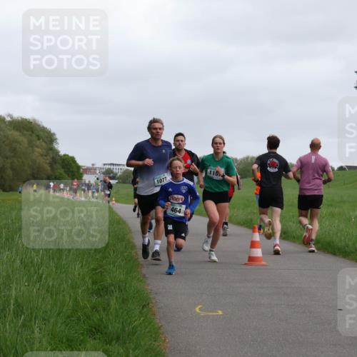 04.05.2025 - 8. Wedeler Halbmarathon Yannick Fuchs http://msf.ph/oto/7823406 04.05.2025 11:11:11 Laufen 1077, 464, 115 meine-sportfotos.de