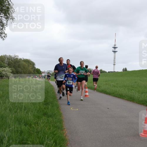 04.05.2025 - 8. Wedeler Halbmarathon Yannick Fuchs http://msf.ph/oto/7823430 04.05.2025 11:11:12 Laufen 107, 1157, 464 meine-sportfotos.de