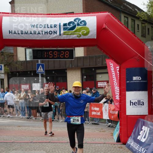 04.05.2025 - 8. Wedeler Halbmarathon Felixshl http://msf.ph/oto/7823431 04.05.2025 11:59:26 Ziel 140, 216 meine-sportfotos.de