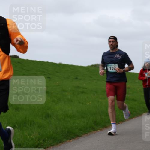 04.05.2025 - 8. Wedeler Halbmarathon Yannick Fuchs http://msf.ph/oto/7823445 04.05.2025 11:30:29 Laufen 156, 2, 132 meine-sportfotos.de