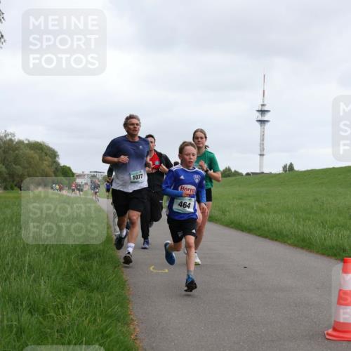 04.05.2025 - 8. Wedeler Halbmarathon Yannick Fuchs http://msf.ph/oto/7823448 04.05.2025 11:11:13 Laufen 1077, 464 meine-sportfotos.de