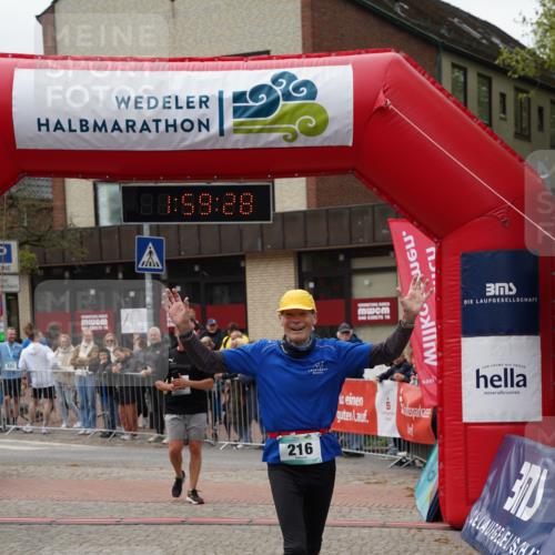 04.05.2025 - 8. Wedeler Halbmarathon Felixshl http://msf.ph/oto/7823457 04.05.2025 11:59:26 Ziel 140, 216 meine-sportfotos.de