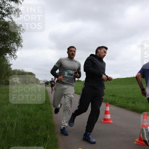 04.05.2025 - 8. Wedeler Halbmarathon Yannick Fuchs http://msf.ph/oto/7823530 04.05.2025 11:11:15 Laufen 368 meine-sportfotos.de