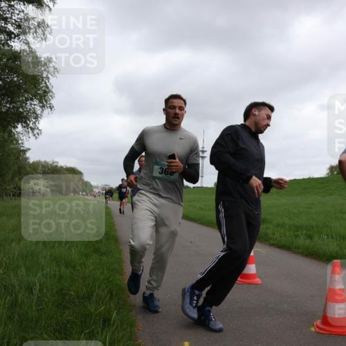 04.05.2025 - 8. Wedeler Halbmarathon Yannick Fuchs http://msf.ph/oto/7823536 04.05.2025 11:11:15 Laufen 36 meine-sportfotos.de