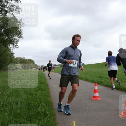 04.05.2025 - 8. Wedeler Halbmarathon Yannick Fuchs http://msf.ph/oto/7823567 04.05.2025 11:11:17 Laufen 62, 157 meine-sportfotos.de