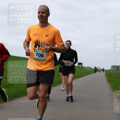 04.05.2025 - 8. Wedeler Halbmarathon Yannick Fuchs http://msf.ph/oto/7823569 04.05.2025 11:30:33 Laufen 511, 706 meine-sportfotos.de