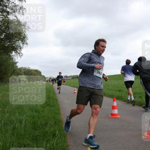 04.05.2025 - 8. Wedeler Halbmarathon Yannick Fuchs http://msf.ph/oto/7823574 04.05.2025 11:11:17 Laufen 362, 157 meine-sportfotos.de