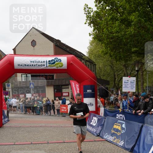 04.05.2025 - 8. Wedeler Halbmarathon Felixshl http://msf.ph/oto/7823579 04.05.2025 11:59:32 Ziel 140 meine-sportfotos.de