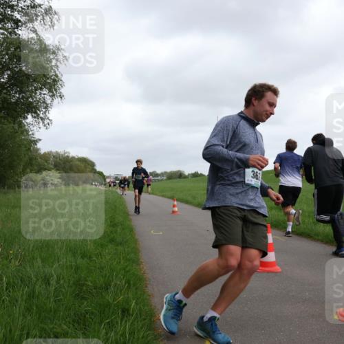 04.05.2025 - 8. Wedeler Halbmarathon Yannick Fuchs http://msf.ph/oto/7823583 04.05.2025 11:11:17 Laufen 362, 157 meine-sportfotos.de