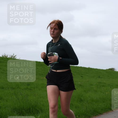 04.05.2025 - 8. Wedeler Halbmarathon Yannick Fuchs http://msf.ph/oto/7823640 04.05.2025 11:30:36 Laufen  meine-sportfotos.de