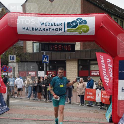 04.05.2025 - 8. Wedeler Halbmarathon Felixshl http://msf.ph/oto/7823650 04.05.2025 11:59:44 Ziel 126, 536 meine-sportfotos.de