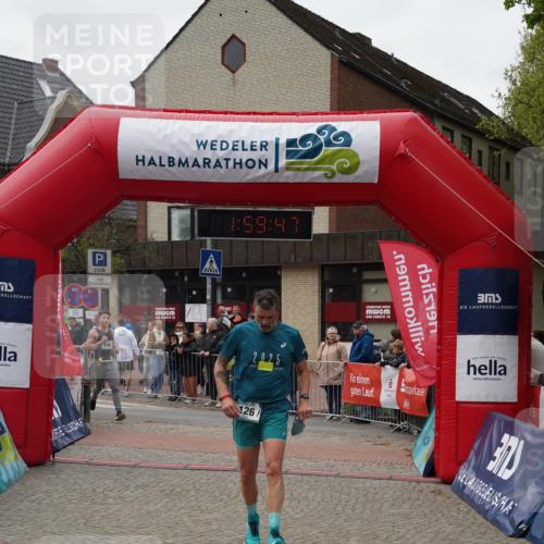 04.05.2025 - 8. Wedeler Halbmarathon Felixshl http://msf.ph/oto/7823664 04.05.2025 11:59:45 Ziel 126, 536 meine-sportfotos.de