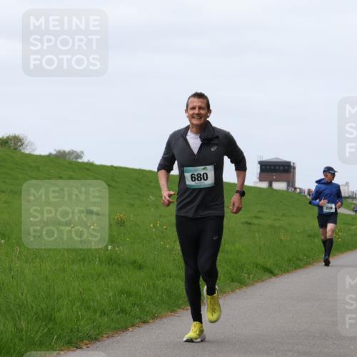 04.05.2025 - 8. Wedeler Halbmarathon Yannick Fuchs http://msf.ph/oto/7823679 04.05.2025 11:30:45 Laufen 680, 209, 157 meine-sportfotos.de