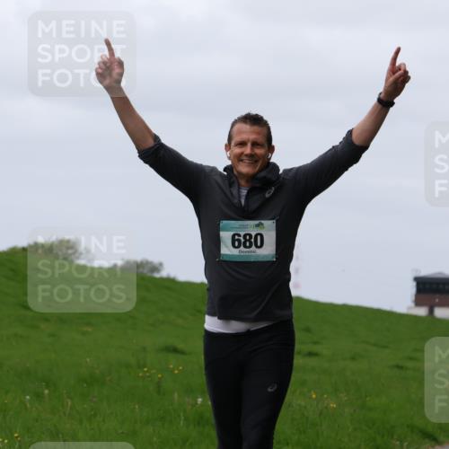 04.05.2025 - 8. Wedeler Halbmarathon Yannick Fuchs http://msf.ph/oto/7823708 04.05.2025 11:30:46 Laufen 680, 209 meine-sportfotos.de