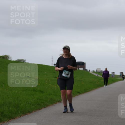 04.05.2025 - 8. Wedeler Halbmarathon Yannick Fuchs http://msf.ph/oto/7823709 04.05.2025 12:19:37 Laufen 206 meine-sportfotos.de