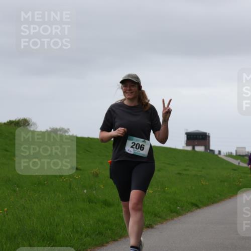 04.05.2025 - 8. Wedeler Halbmarathon Yannick Fuchs http://msf.ph/oto/7823717 04.05.2025 12:19:37 Laufen 206 meine-sportfotos.de