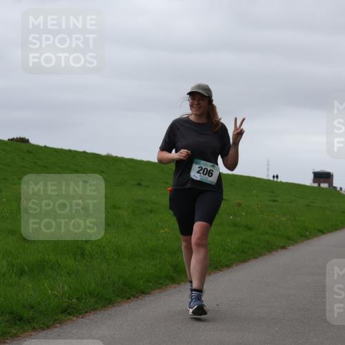 04.05.2025 - 8. Wedeler Halbmarathon Yannick Fuchs http://msf.ph/oto/7823769 04.05.2025 12:19:39 Laufen 206, 877 meine-sportfotos.de