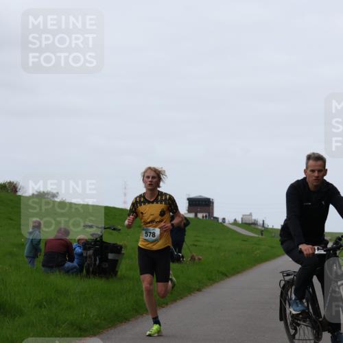04.05.2025 - 8. Wedeler Halbmarathon Yannick Fuchs http://msf.ph/oto/7823846 04.05.2025 11:11:30 Laufen 578 meine-sportfotos.de