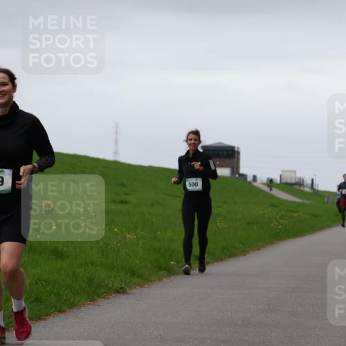 04.05.2025 - 8. Wedeler Halbmarathon Yannick Fuchs http://msf.ph/oto/7823864 04.05.2025 12:20:30 Laufen 499, 500 meine-sportfotos.de